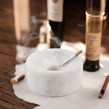 Load image into Gallery viewer, Sophisticated Rounded Ash Tray
